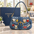Snoopy Soho Bag With Charm